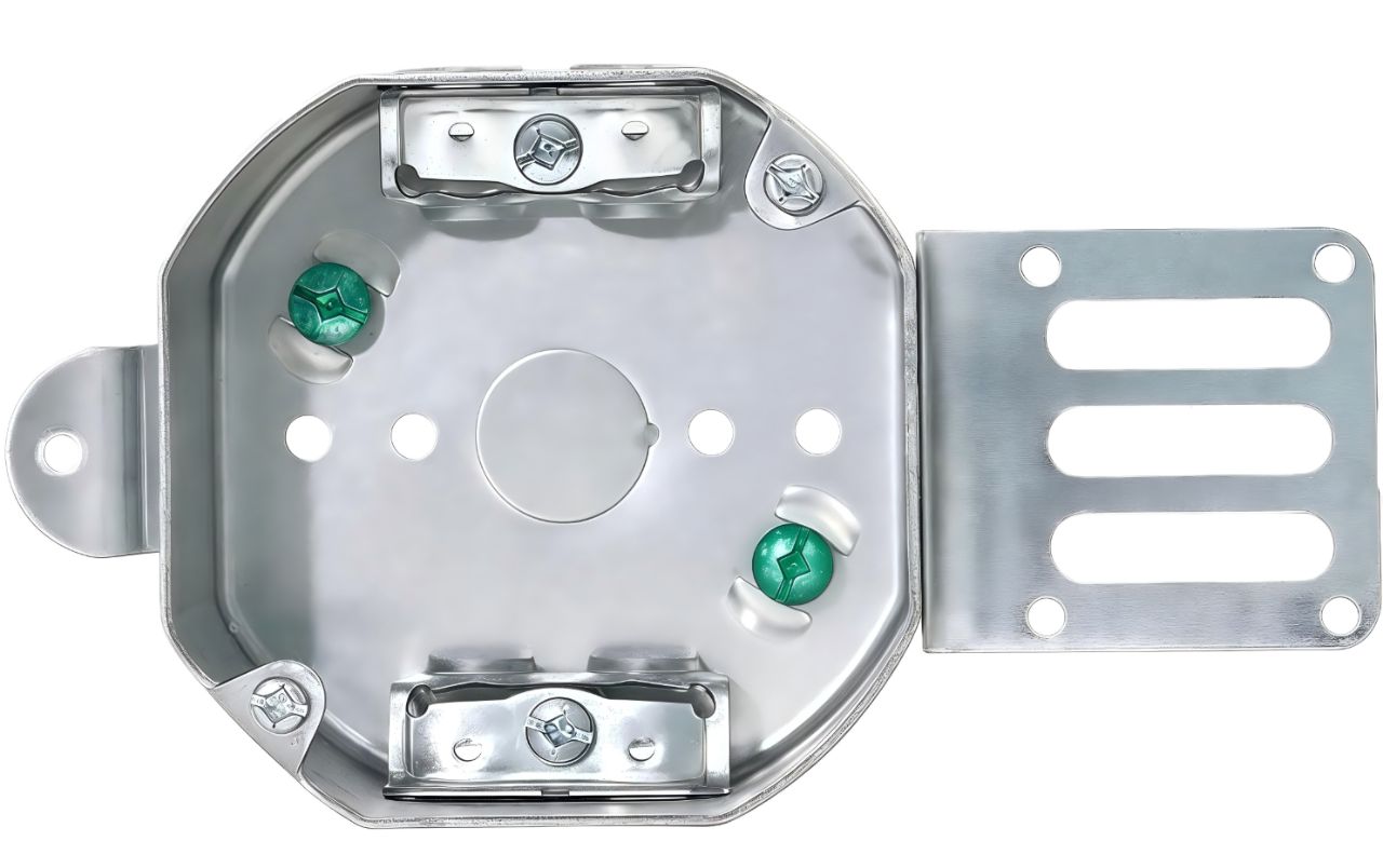 Material: Galvanized Steel, 4” Octagonal Boxes, “SSX” bracket, 1* 1/2” bottom KOS