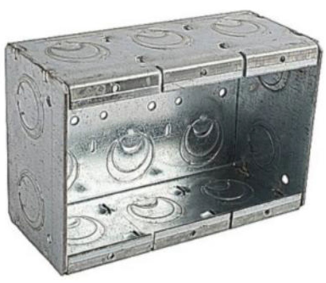 Material: Galvanized Steel, 3-gang Masonry Boxes, 41/2" & 3/4" side KOS, 61/2" & 3/4" bottom KOS, 6*1/2" & 3/4" ends KOS