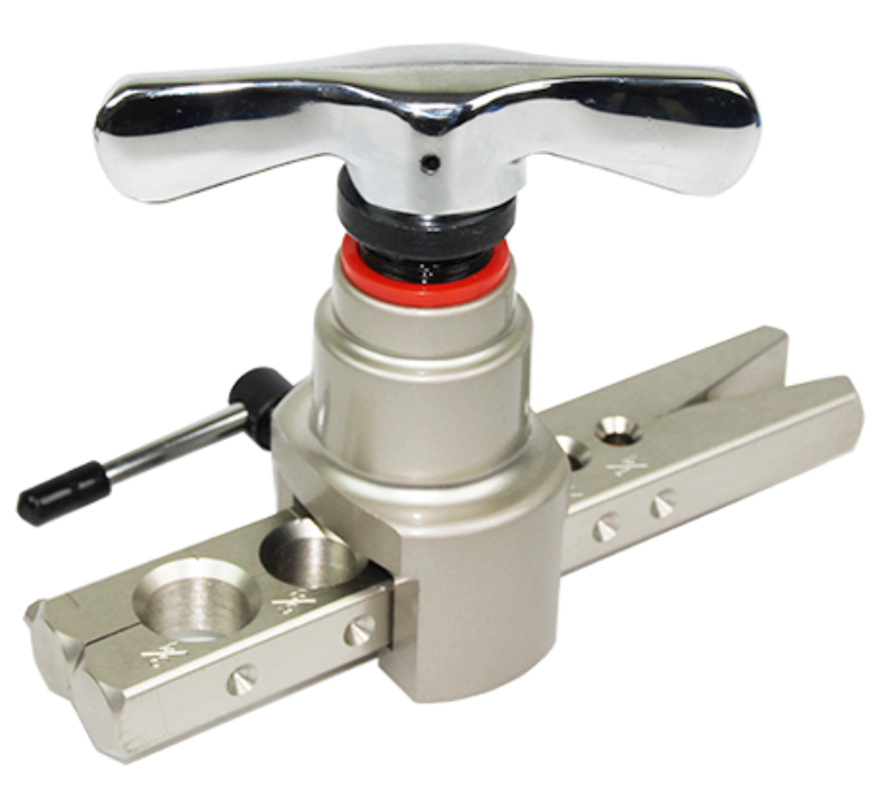 HIGH-QUALITY ECCENTRIC FLARING TOOL （45°