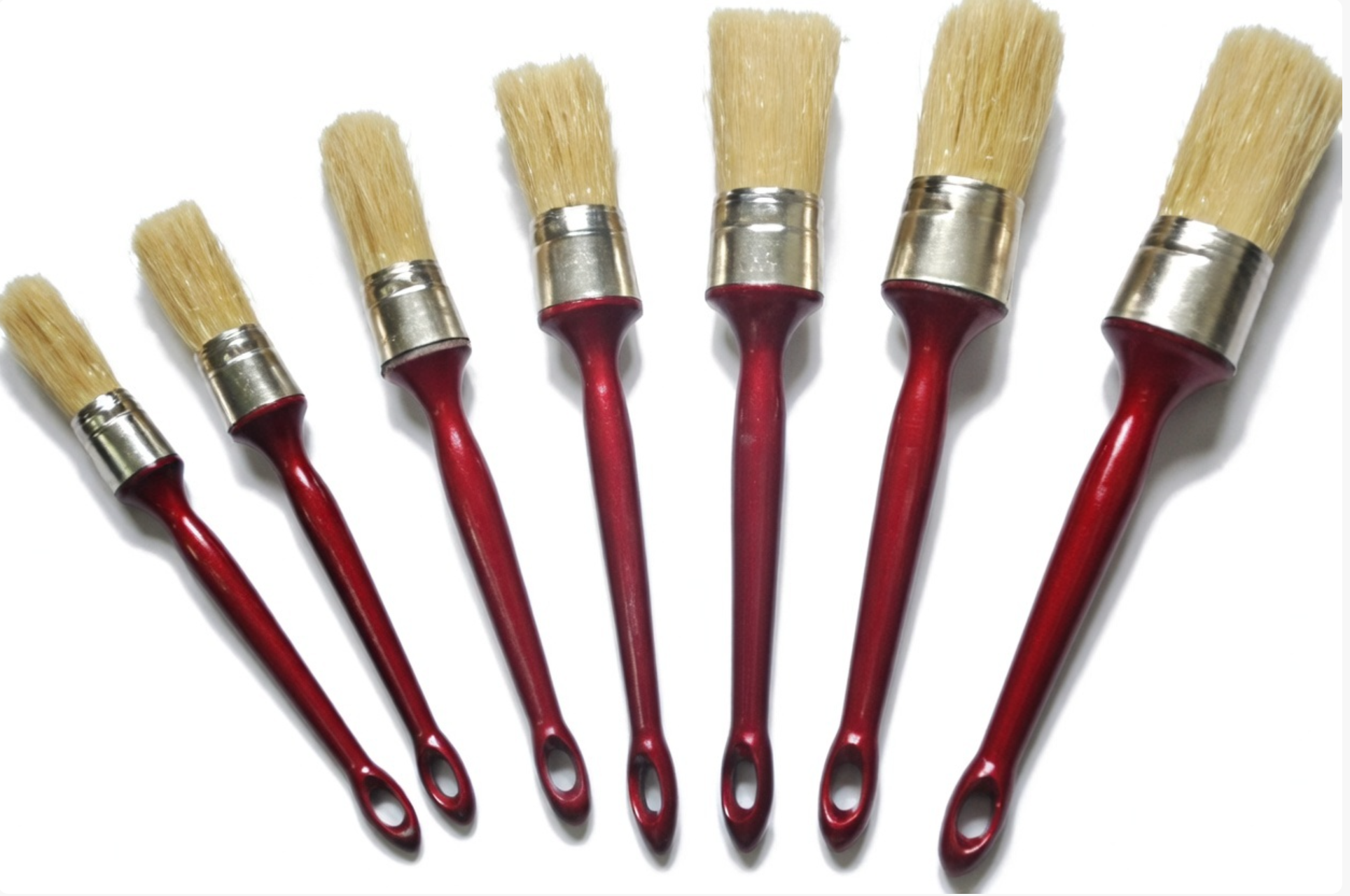 Round brush with plastic handle white bristle