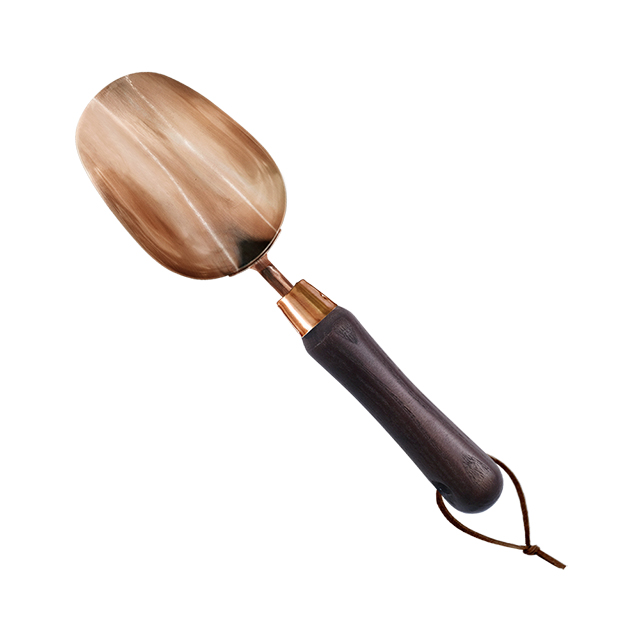 Hand fork
Copper head
Quality wooden handle