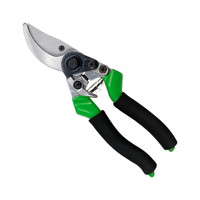 Pruner
Aluminium handle with foam grip
PVC dipping
Non-stick coated blades