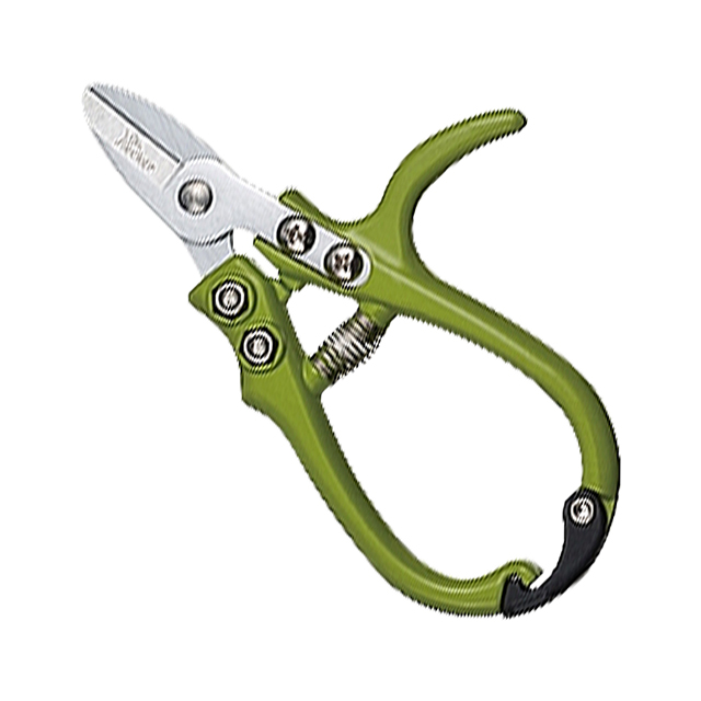 Pruning Shears.
Extra comfort and ergonomic secateurs with angled cutting head to give wood an accurate cut.