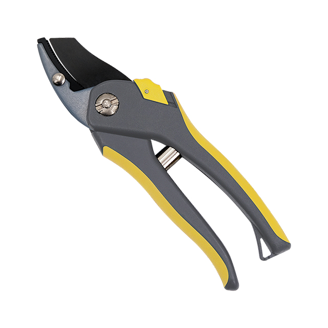 Extra comfort and ergonomic secateurs with angled cutting head to give wood an accurate cut.
Easy to reach lock for single hand operation.
Non-stick coated blades.