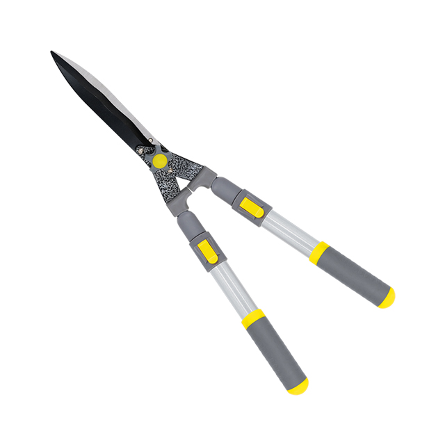 Low-friction blade coating makes cuts smooth.
Telescopic steel ergonomic handle.
Softgrip and beside lock touchpoints for comfort and control.