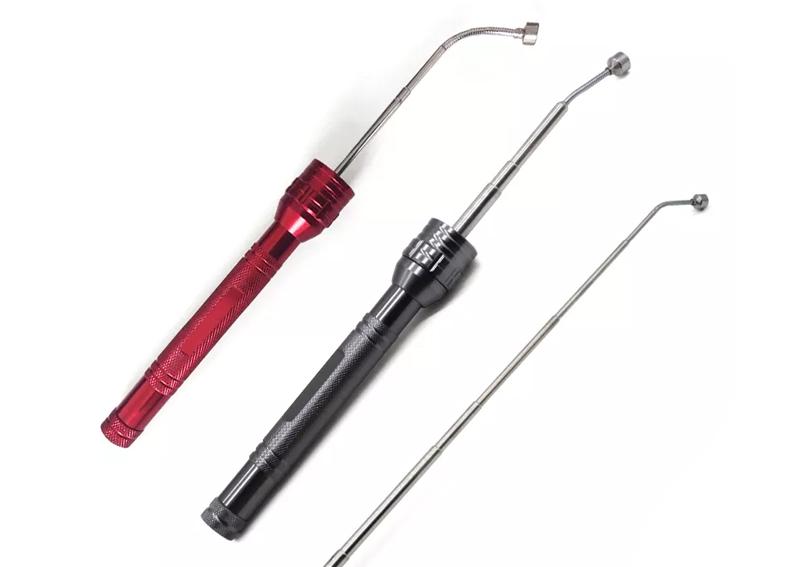 Flashlight With Magnetic Pick Up Tool