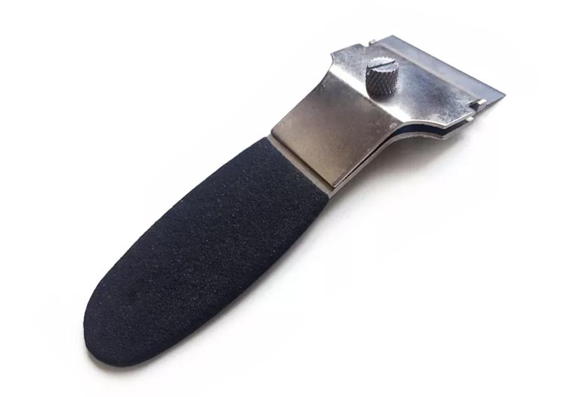 Blade Scraper