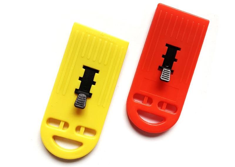 Plastic Retractable Razor Scraper